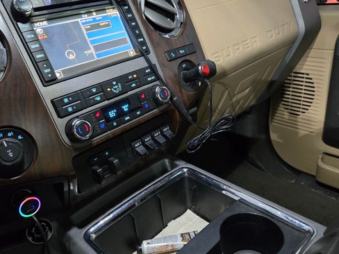 Used 2012 Ford F350 Lariat w/ Lariat Ultimate Pkg image 12