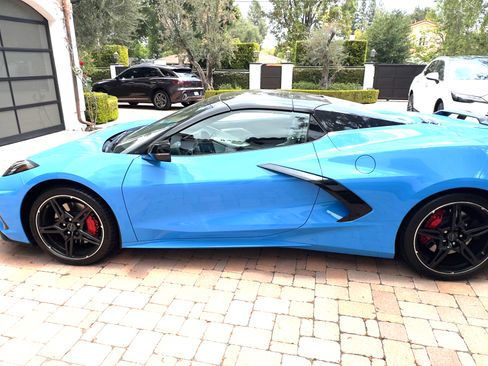 Used 2021 Chevrolet Corvette Stingray Preferred Conv w/ Z51 Performance Package RWD image 12