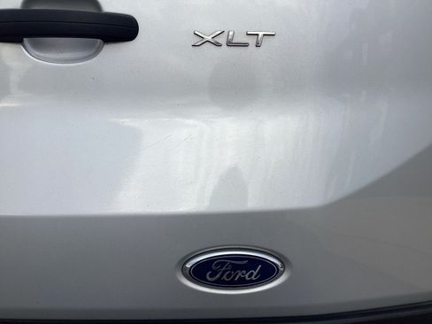 Used 2023 Ford Transit 350 XLT image 17