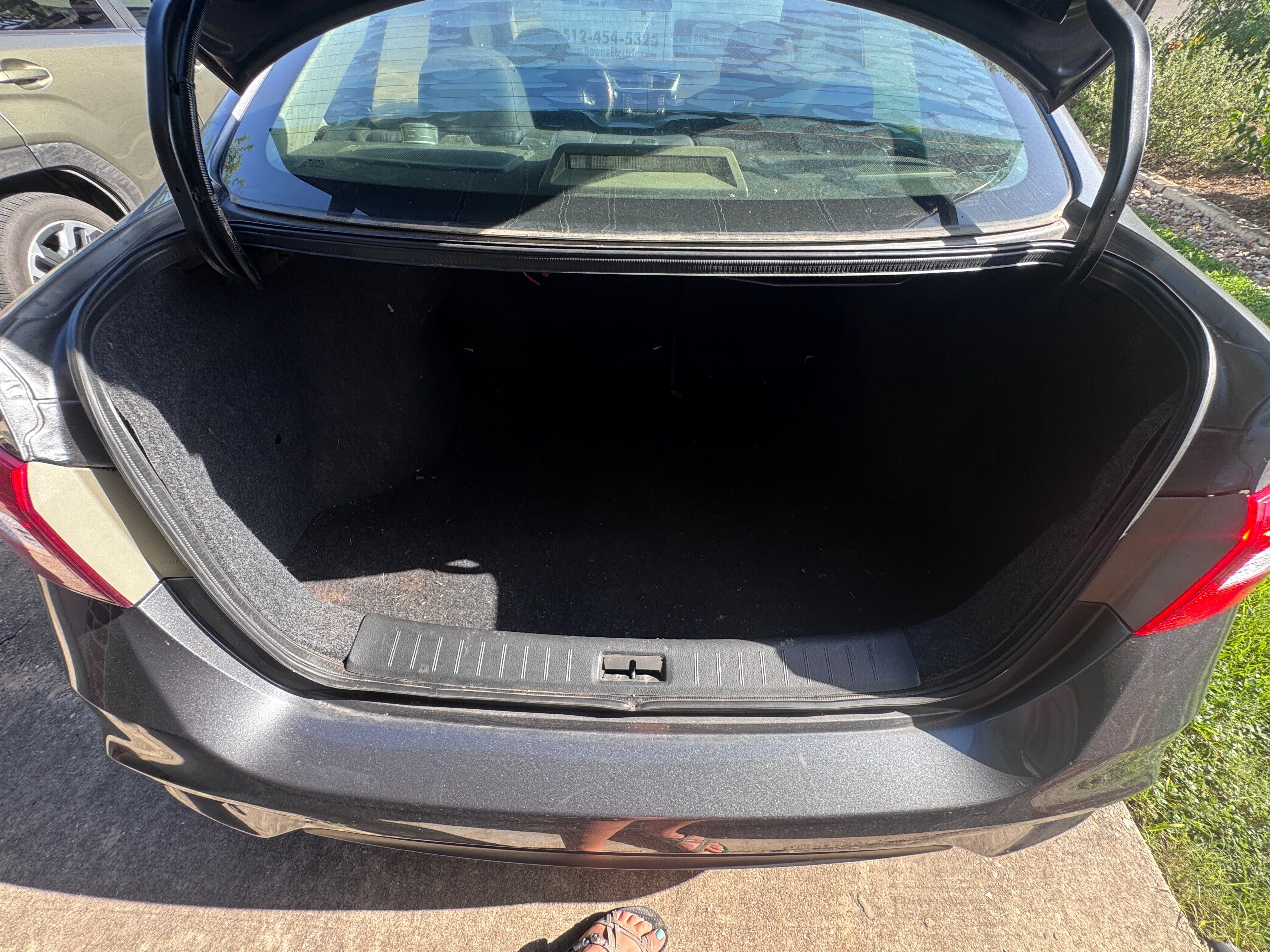 Used 2017 Nissan Sentra SV FWD image 9
