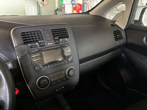 Used 2015 Nissan Leaf S w/ Charge Package image 10