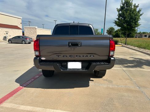 Used 2019 Toyota Tacoma SR w/ SR Convenience Package RWD image 4