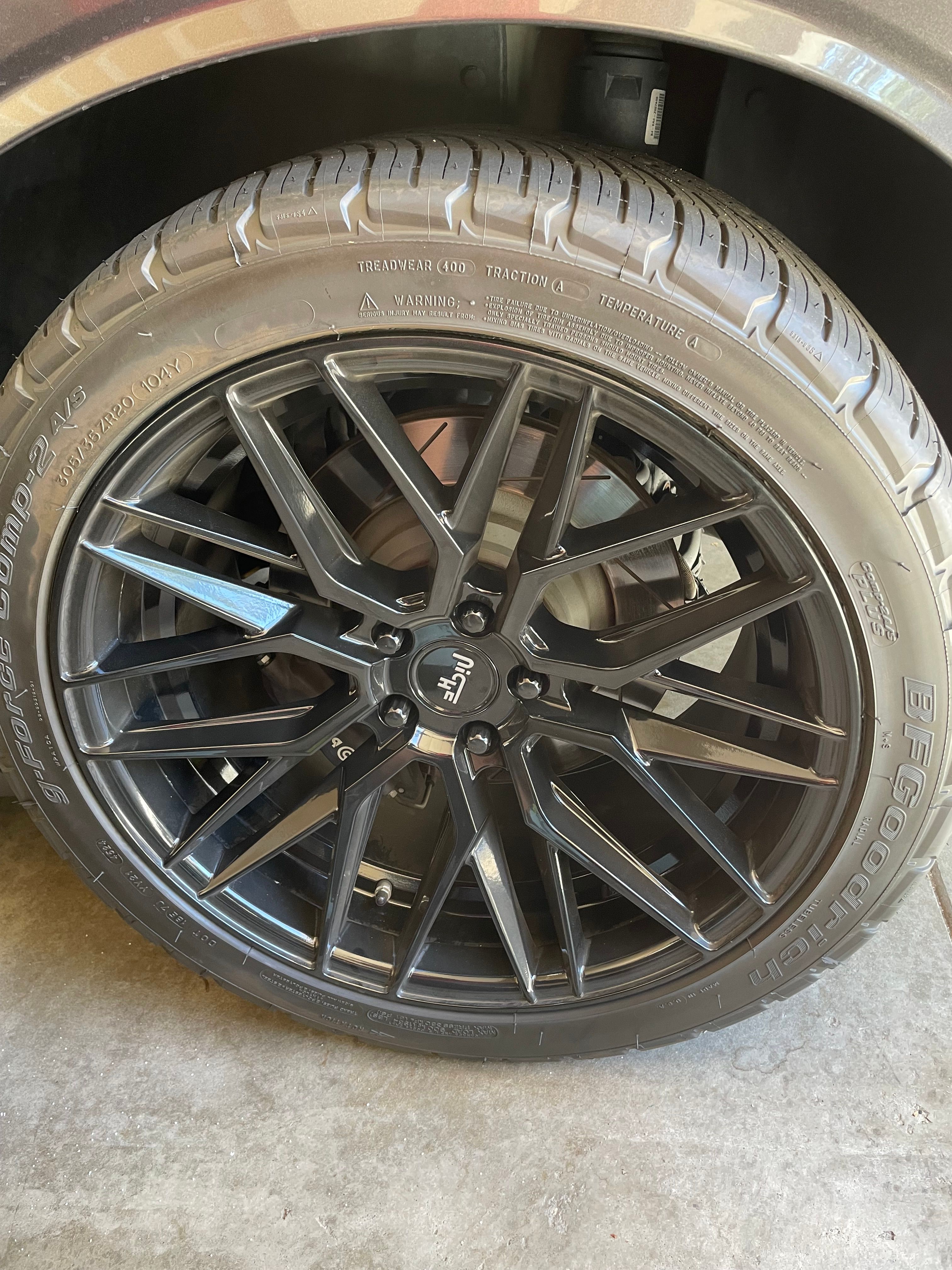 Used 2015 Dodge Challenger R/T Scat Pack RWD image 8