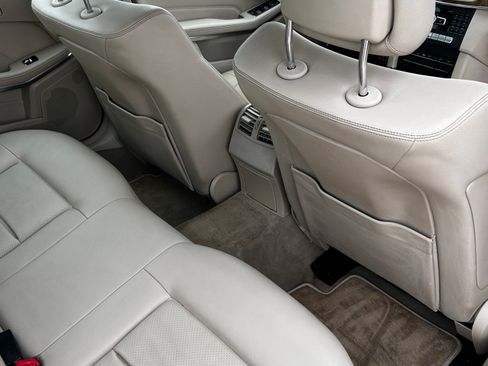 Used 2014 Mercedes-Benz E 350 Sedan image 17