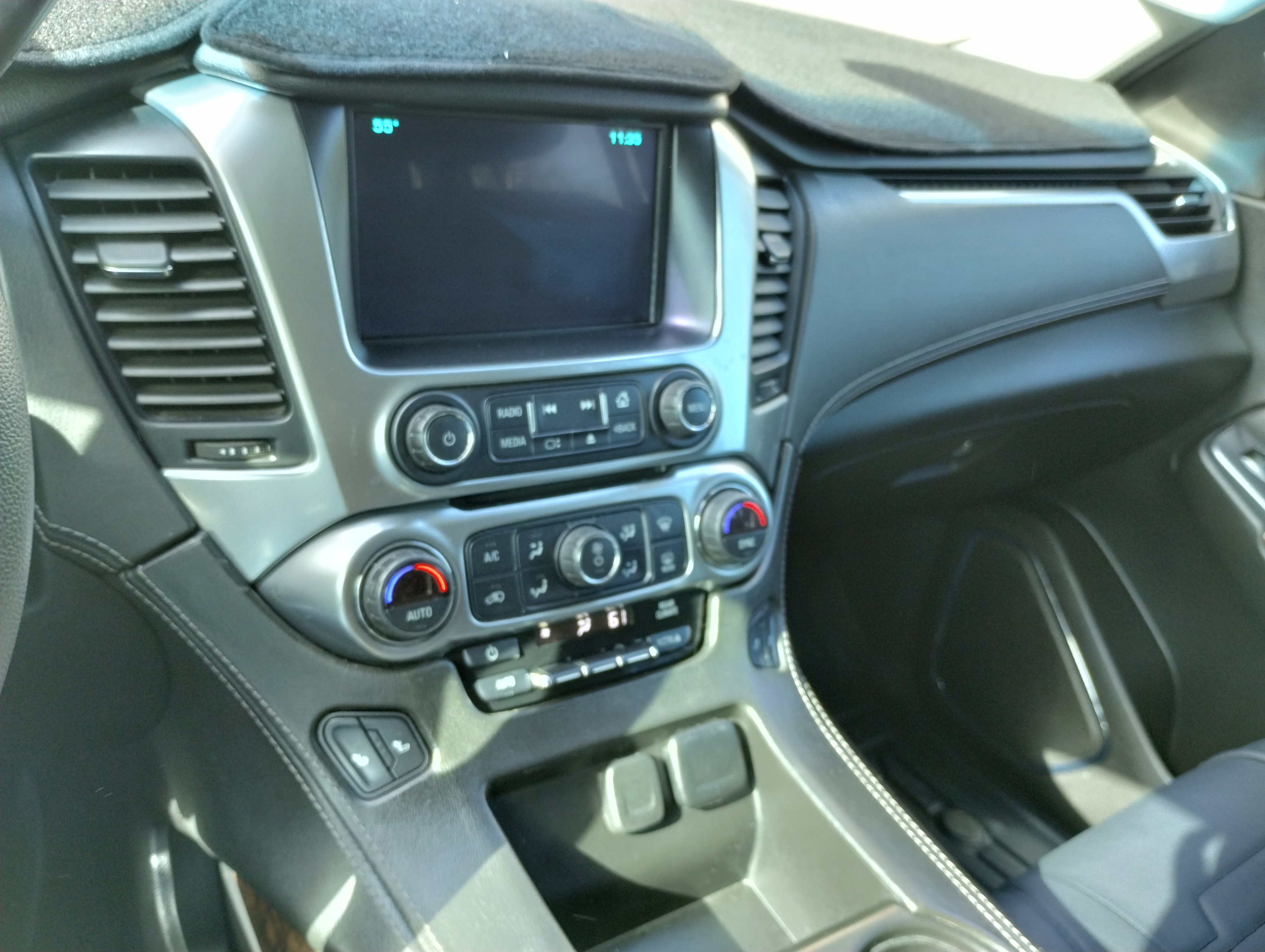 Used 2020 Chevrolet Tahoe 4WD w/ Remote Keyless Entry Package image 16