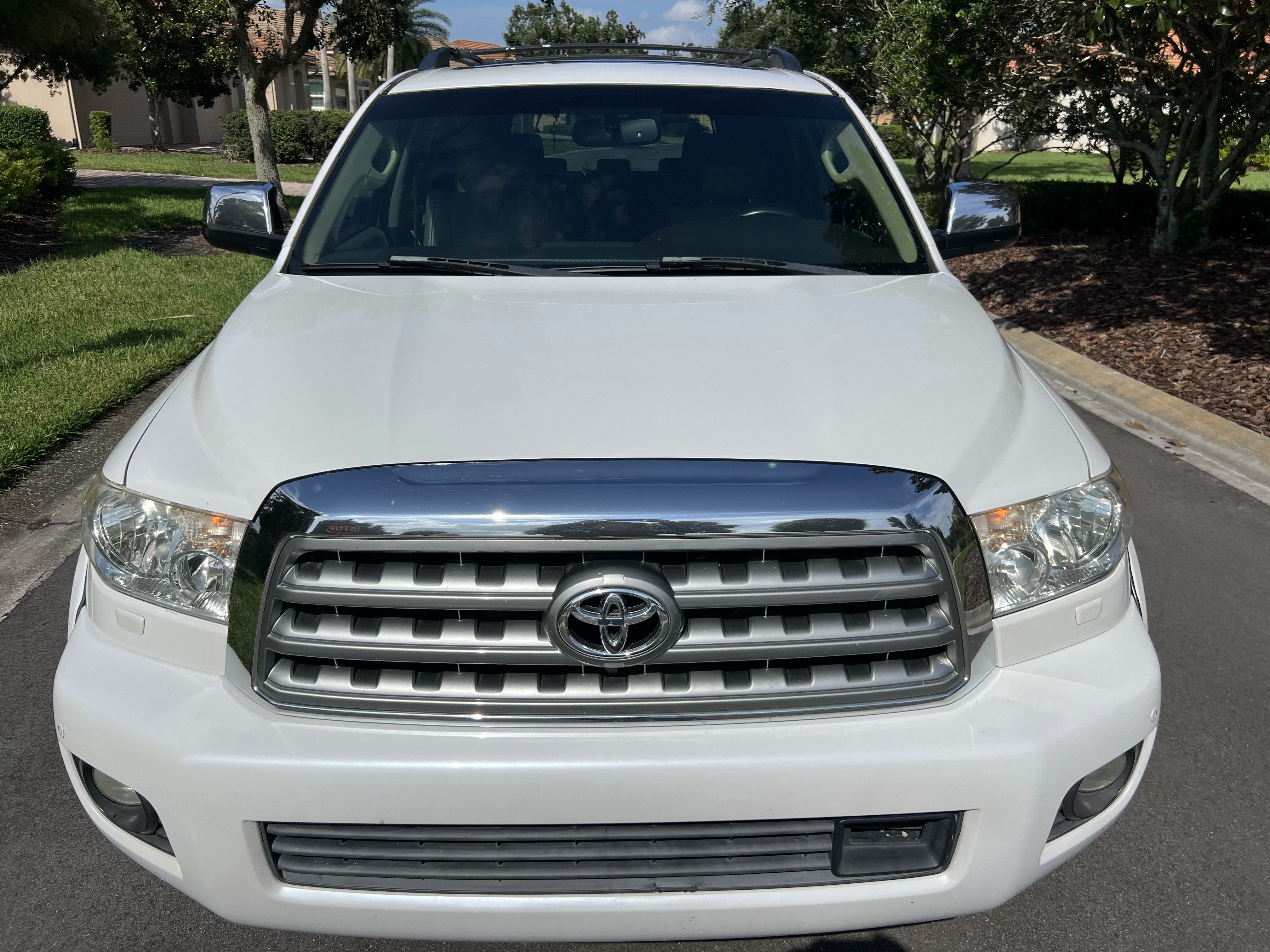 Used 2008 Toyota Sequoia Platinum RWD image 2