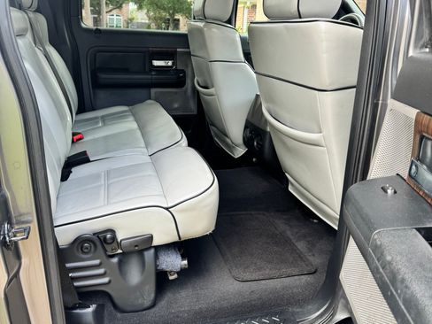 Used 2006 Lincoln Mark LT 4x4 image 12