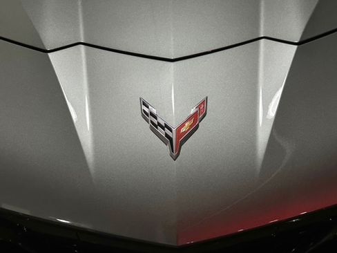 Used 2023 Chevrolet Corvette Z06 w/ Chrome Exterior Badge Package RWD image 8