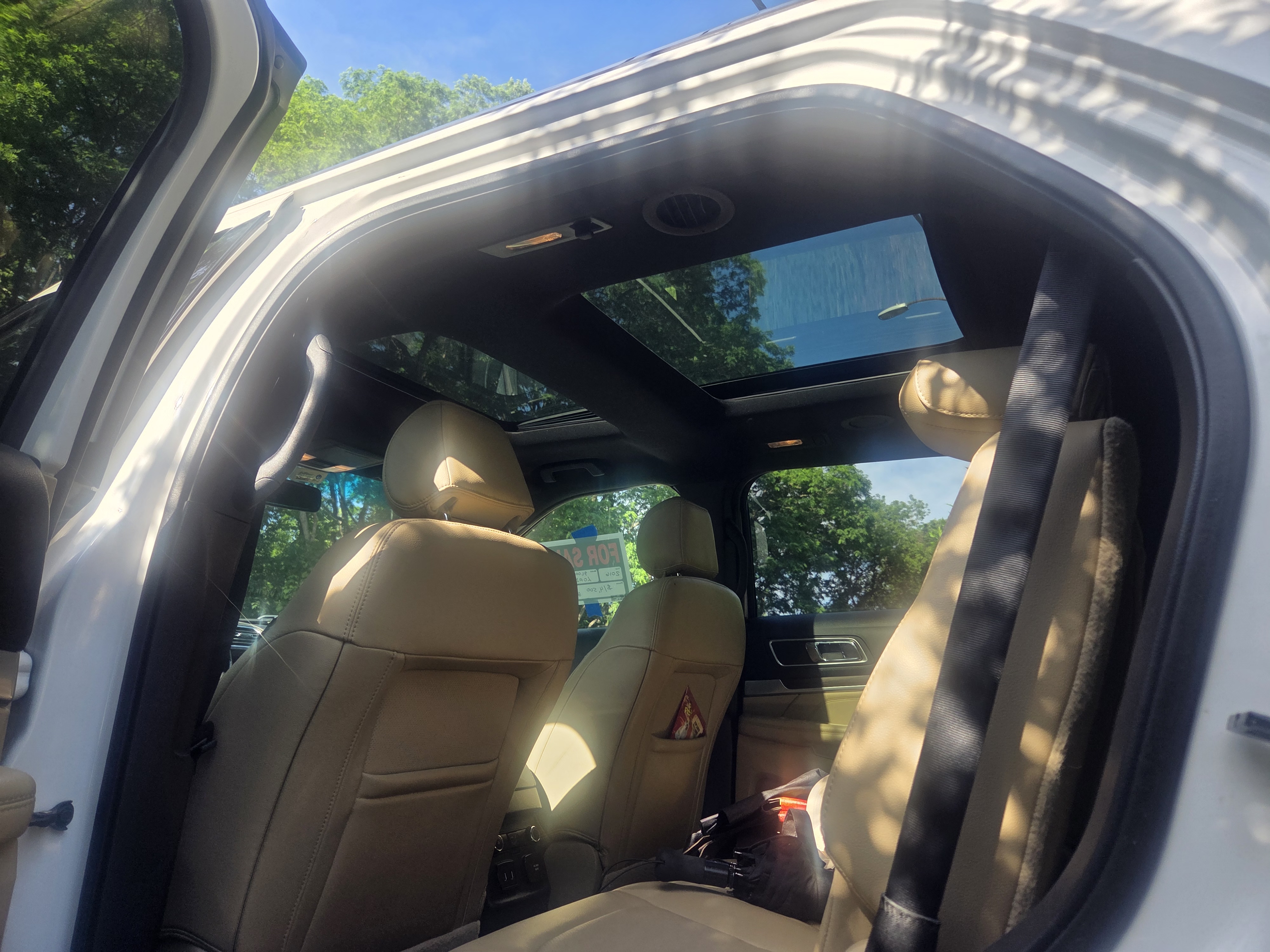 Used 2016 Ford Explorer Limited w/ Equipment Group 301A AWD/4WD image 12
