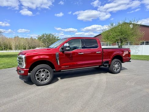 Used 2025 Ford F350 Platinum w/ Platinum Plus Package AWD/4WD image 1