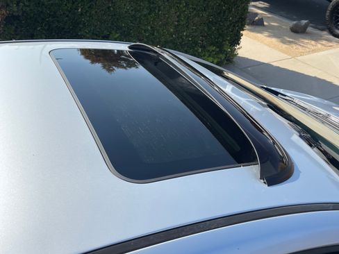 Used 2013 Hyundai Elantra Limited w/ Technology Pkg image 16