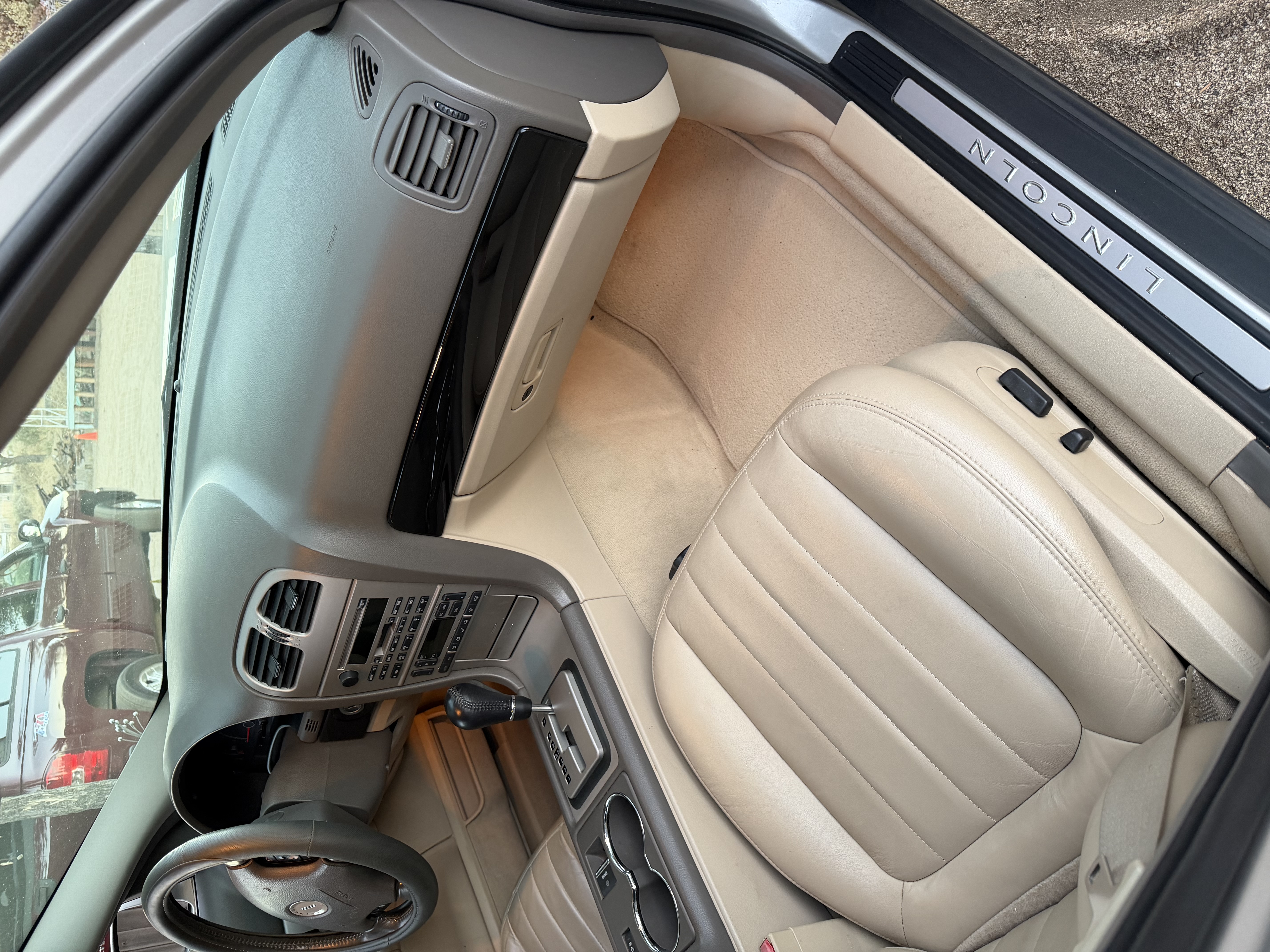 Used 2005 Lincoln LS RWD image 10