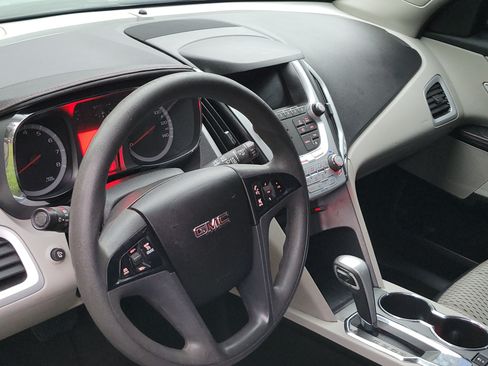Used 2015 GMC Terrain SLE FWD image 14