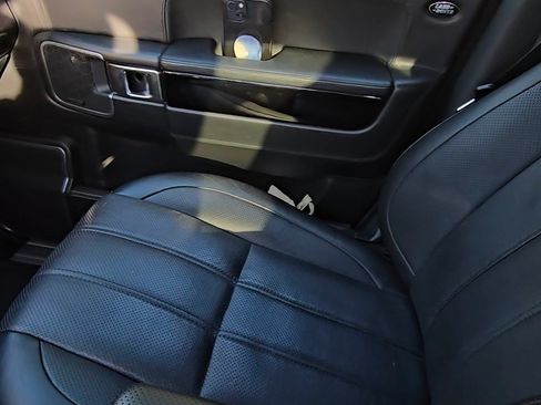Used 2010 Land Rover Range Rover Autobiography image 10