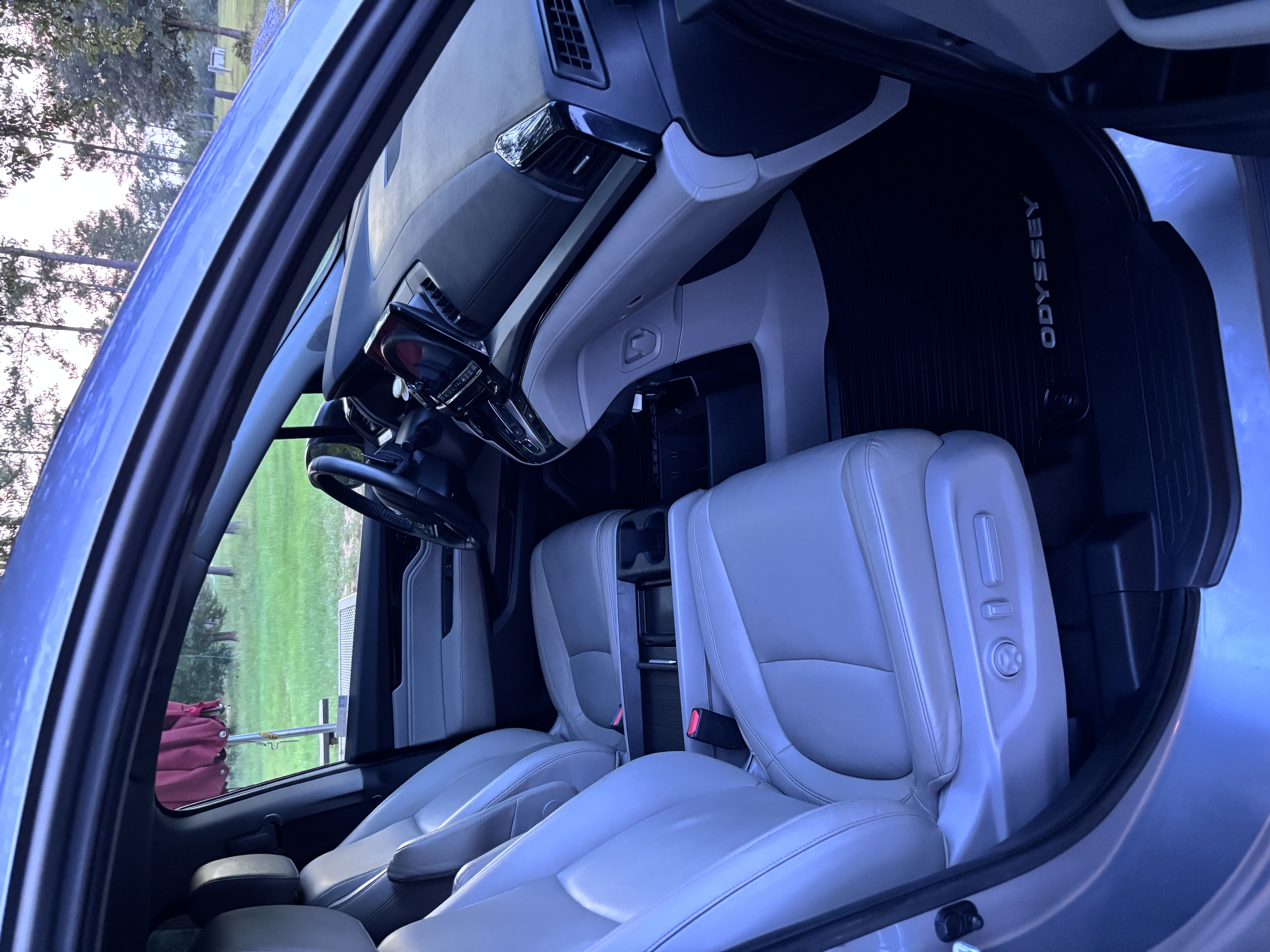 Used 2023 Honda Odyssey Touring image 8
