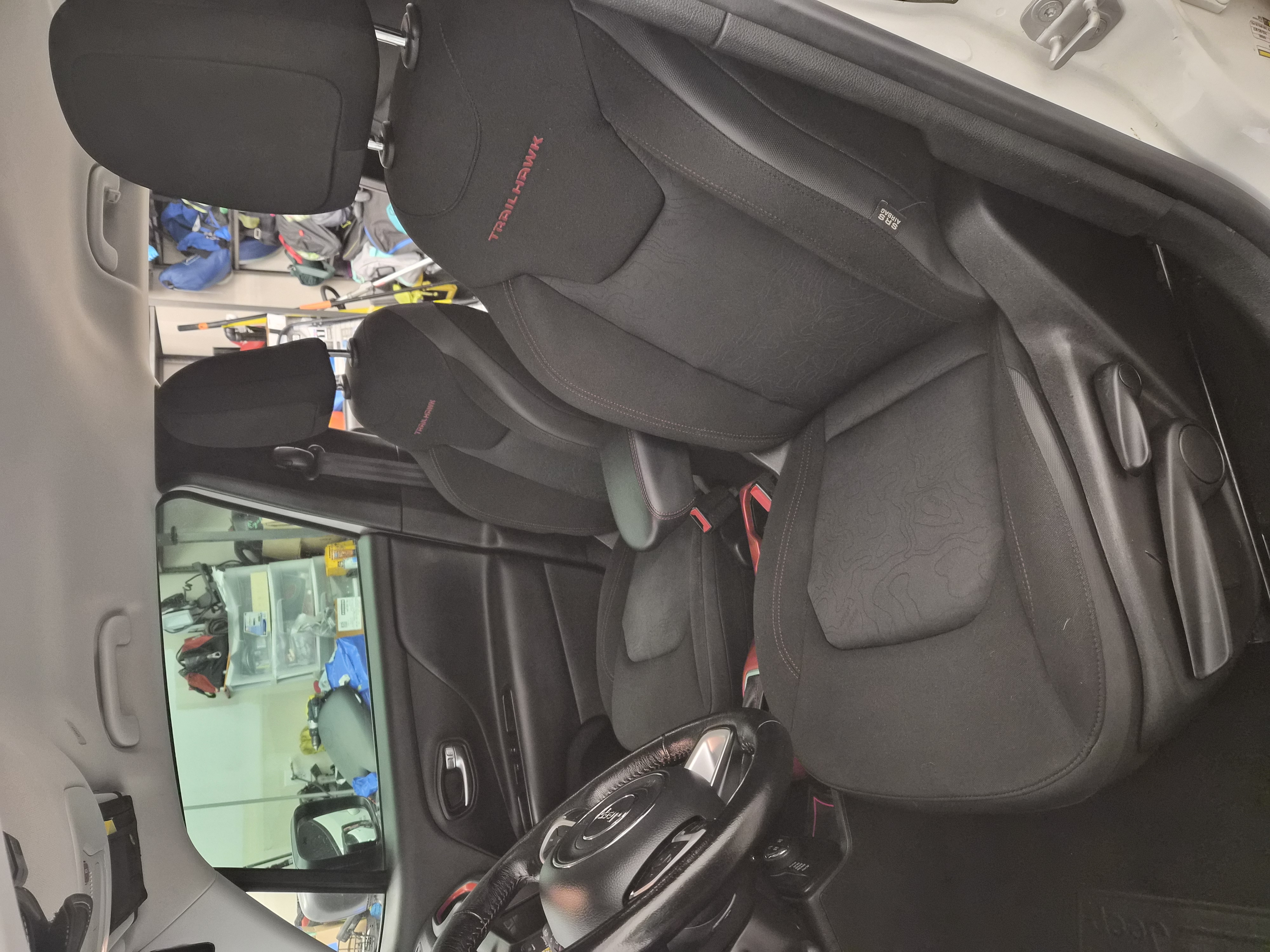 Used 2018 Jeep Renegade Trailhawk w/ UConnect 8.4 Nav Group AWD/4WD image 17