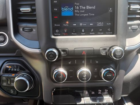 Used 2020 RAM 1500 Big Horn AWD/4WD image 11