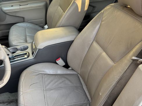 Used 2010 Ford Edge SEL image 11