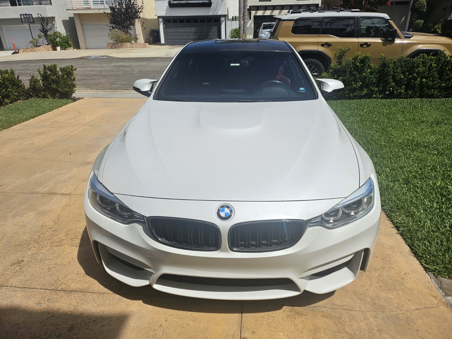 Used 2015 BMW M4 Coupe RWD image 2