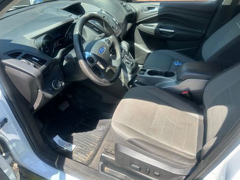 Used 2015 Ford Escape SE image 6