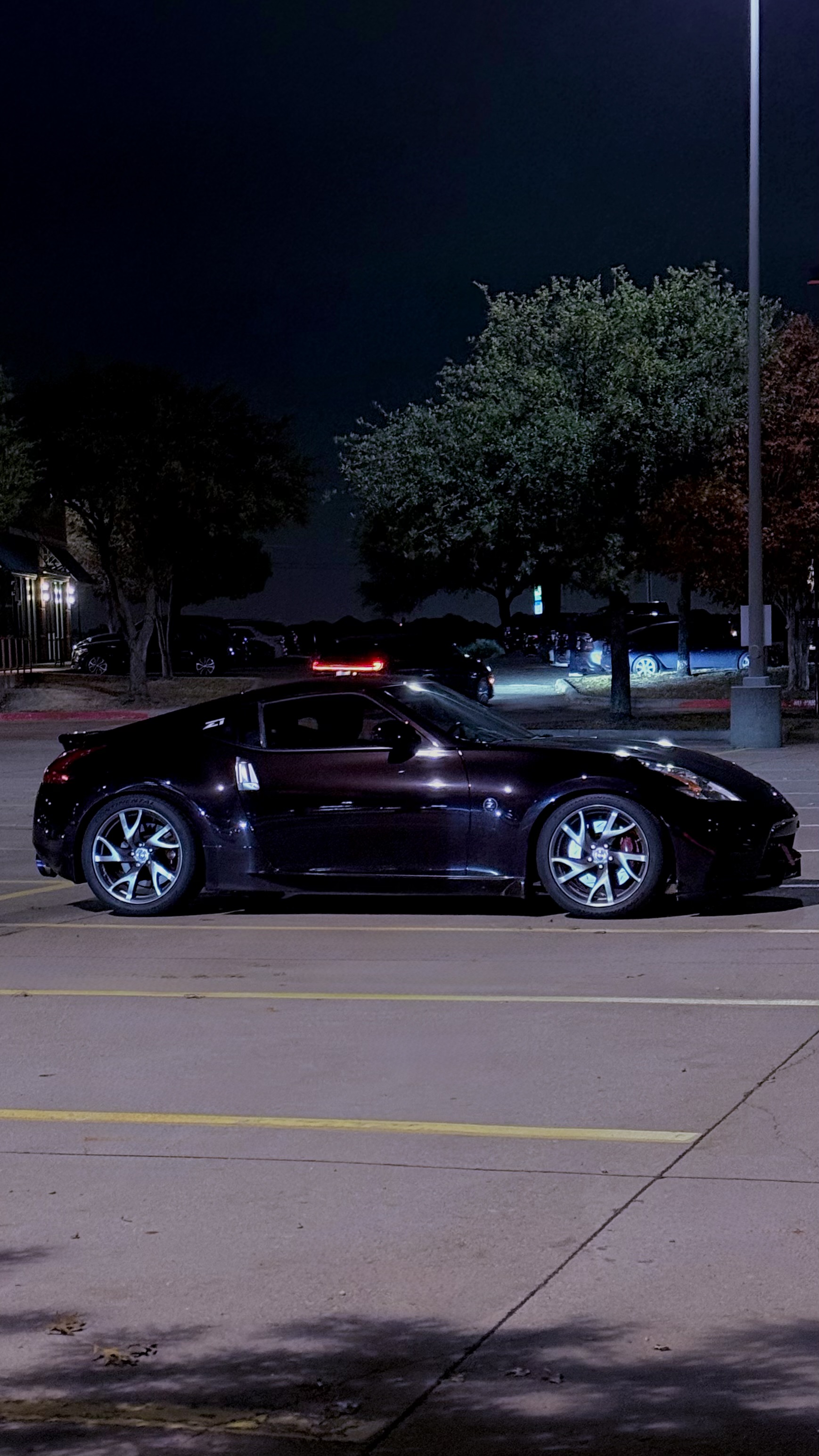Used 2015 Nissan 370Z Coupe RWD image 5