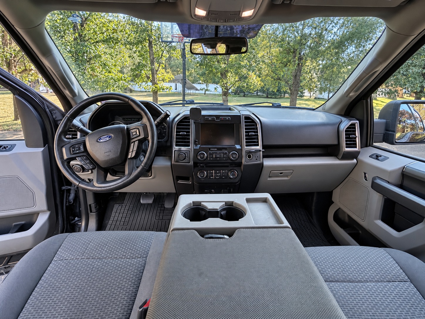 Used 2015 Ford F150 XLT w/ Equipment Group 302A Luxury AWD/4WD image 6