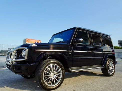 Used 2023 Mercedes-Benz G 550 image 4