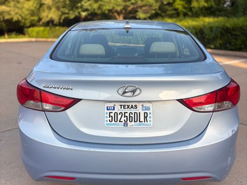 Used 2012 Hyundai Elantra GLS w/ Preferred Pkg 3 FWD image 5