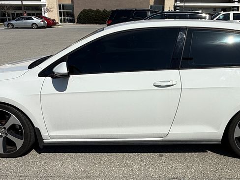 Used 2016 Volkswagen GTI S image 6