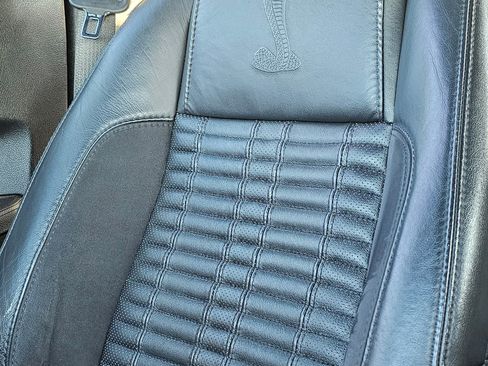 Used 2010 Ford Mustang Shelby GT500 RWD image 13