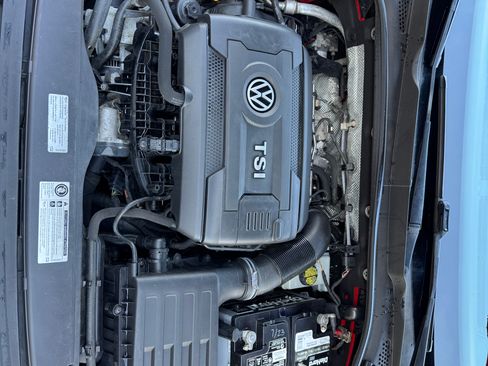 Used 2017 Volkswagen GTI Sport image 16