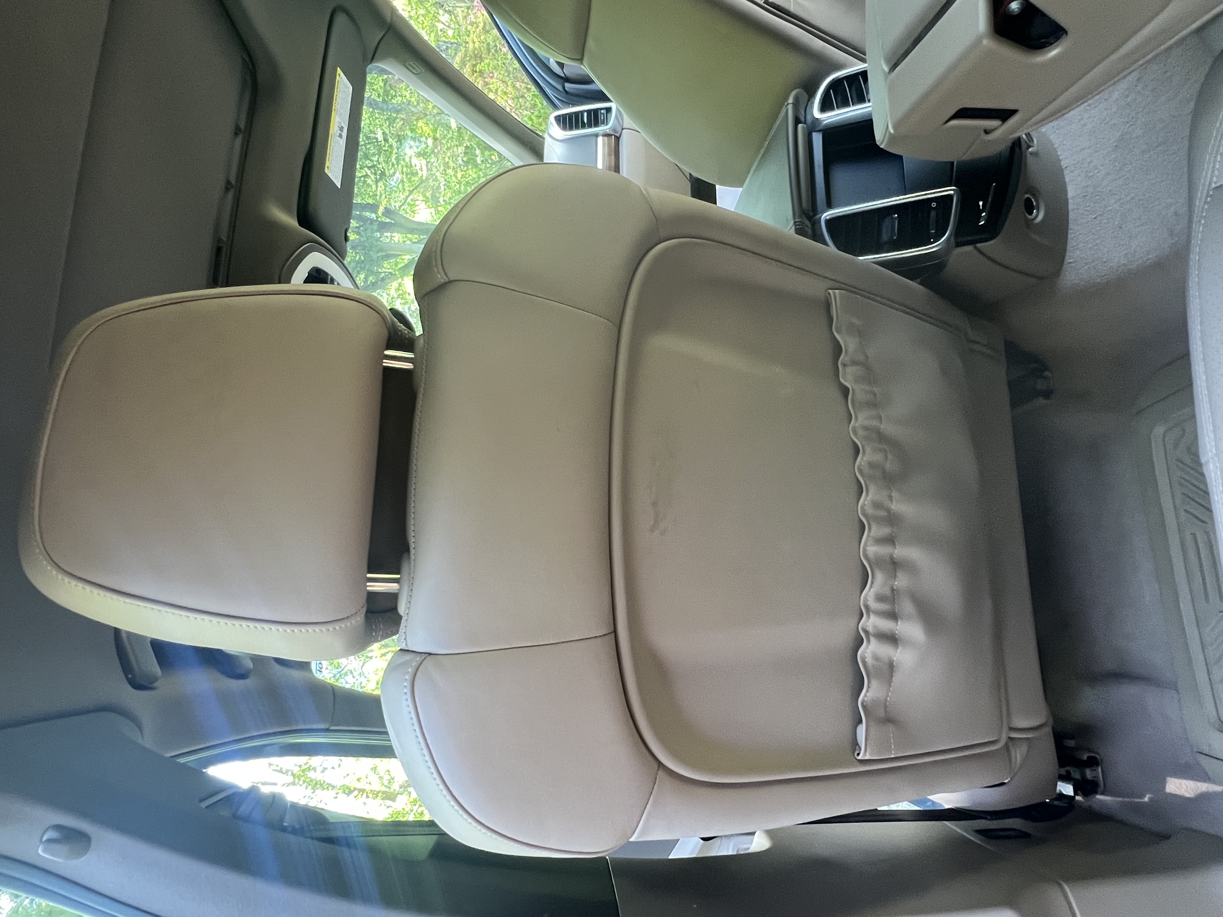 Used 2011 Porsche Cayenne S AWD/4WD image 25