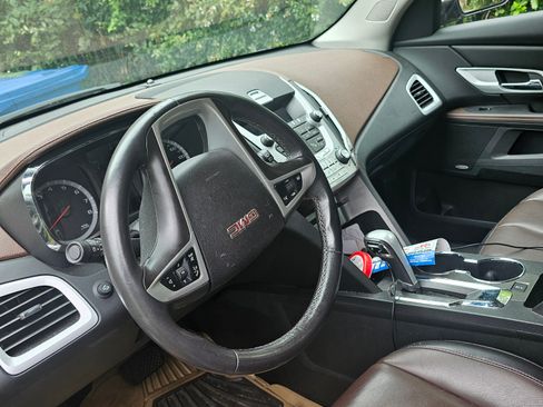 Used 2011 GMC Terrain SLT image 12