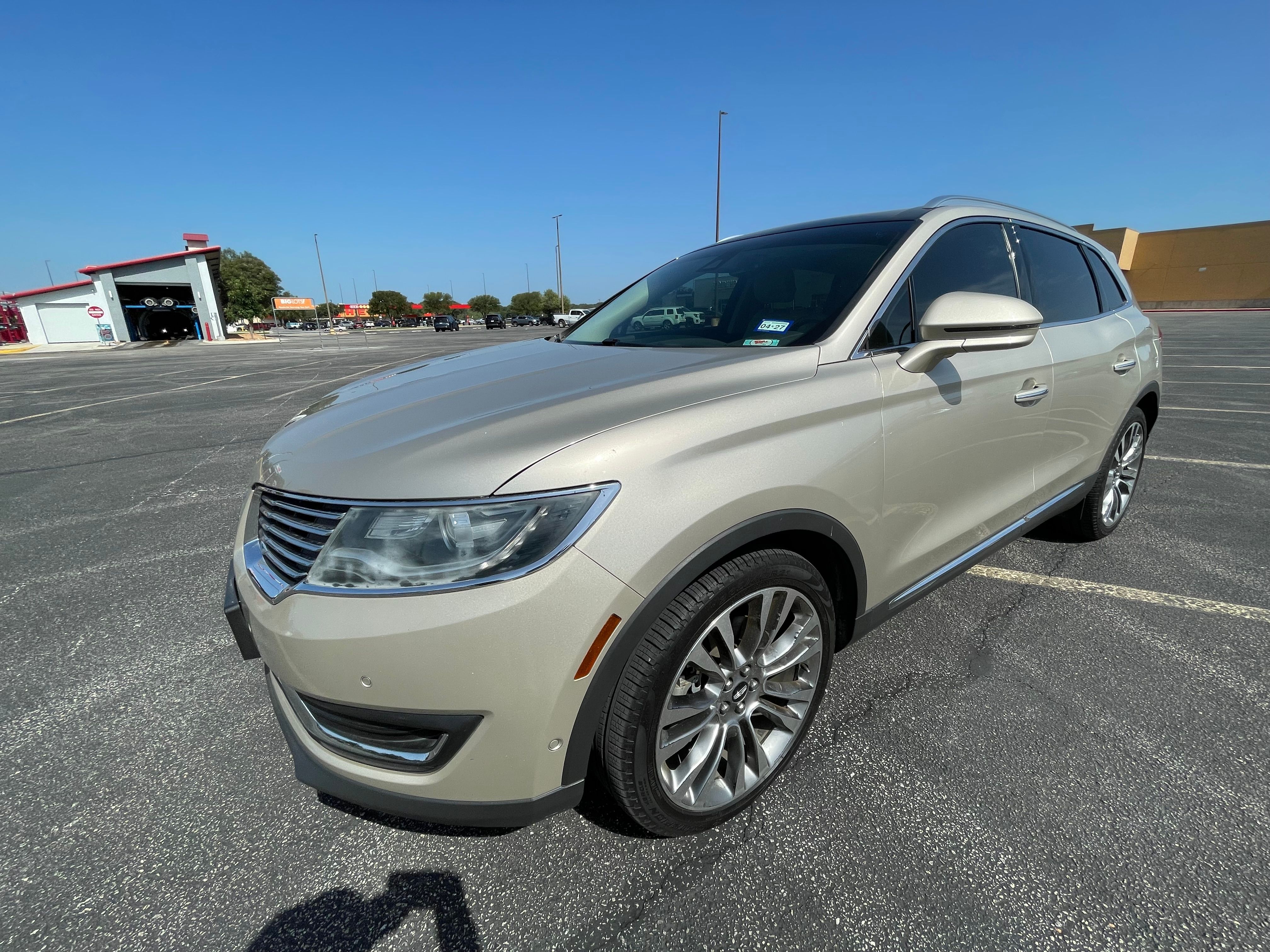 Used 2017 Lincoln MKX Reserve FWD image 9