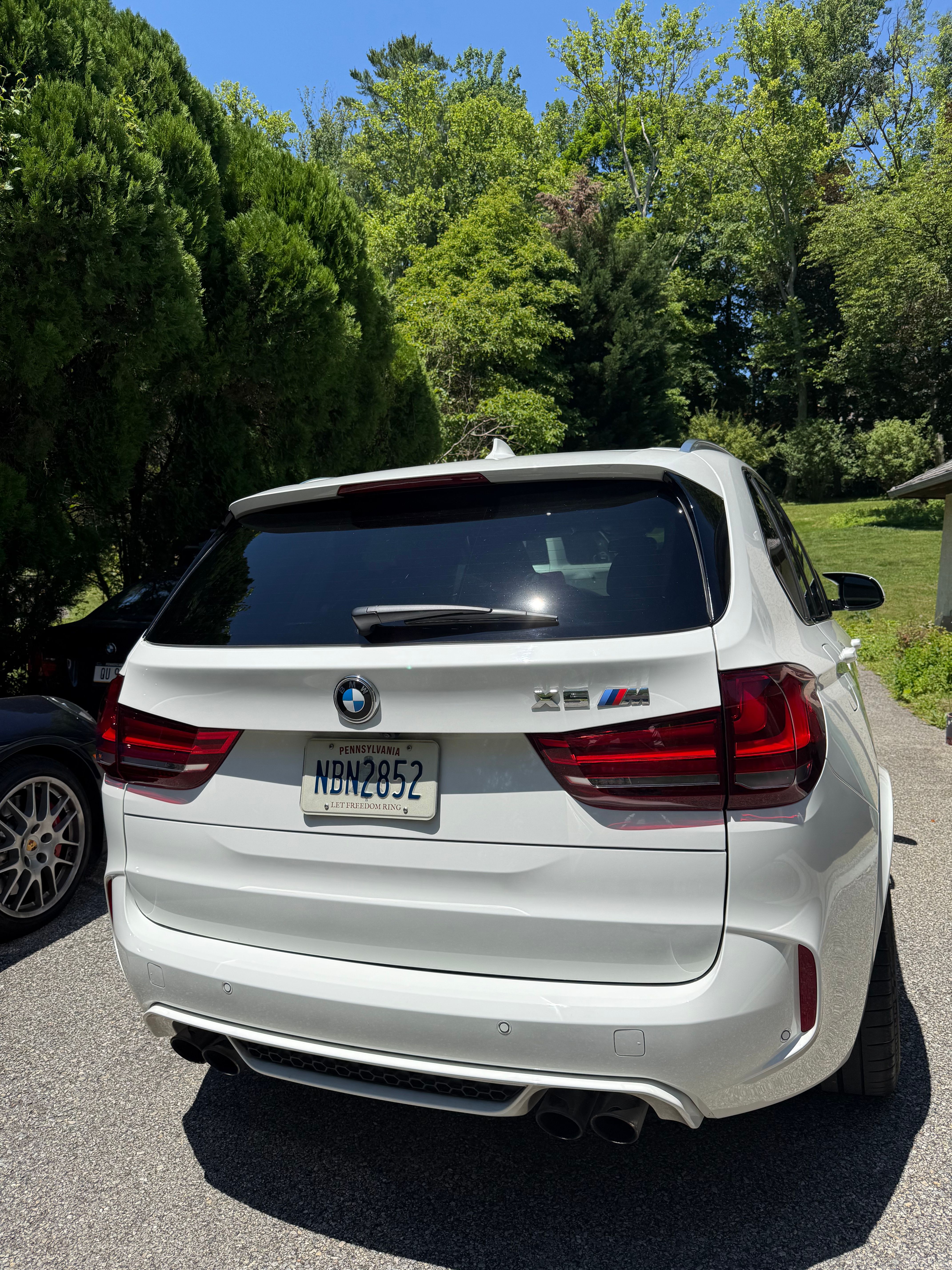 Used 2016 BMW X5 M AWD/4WD image 11