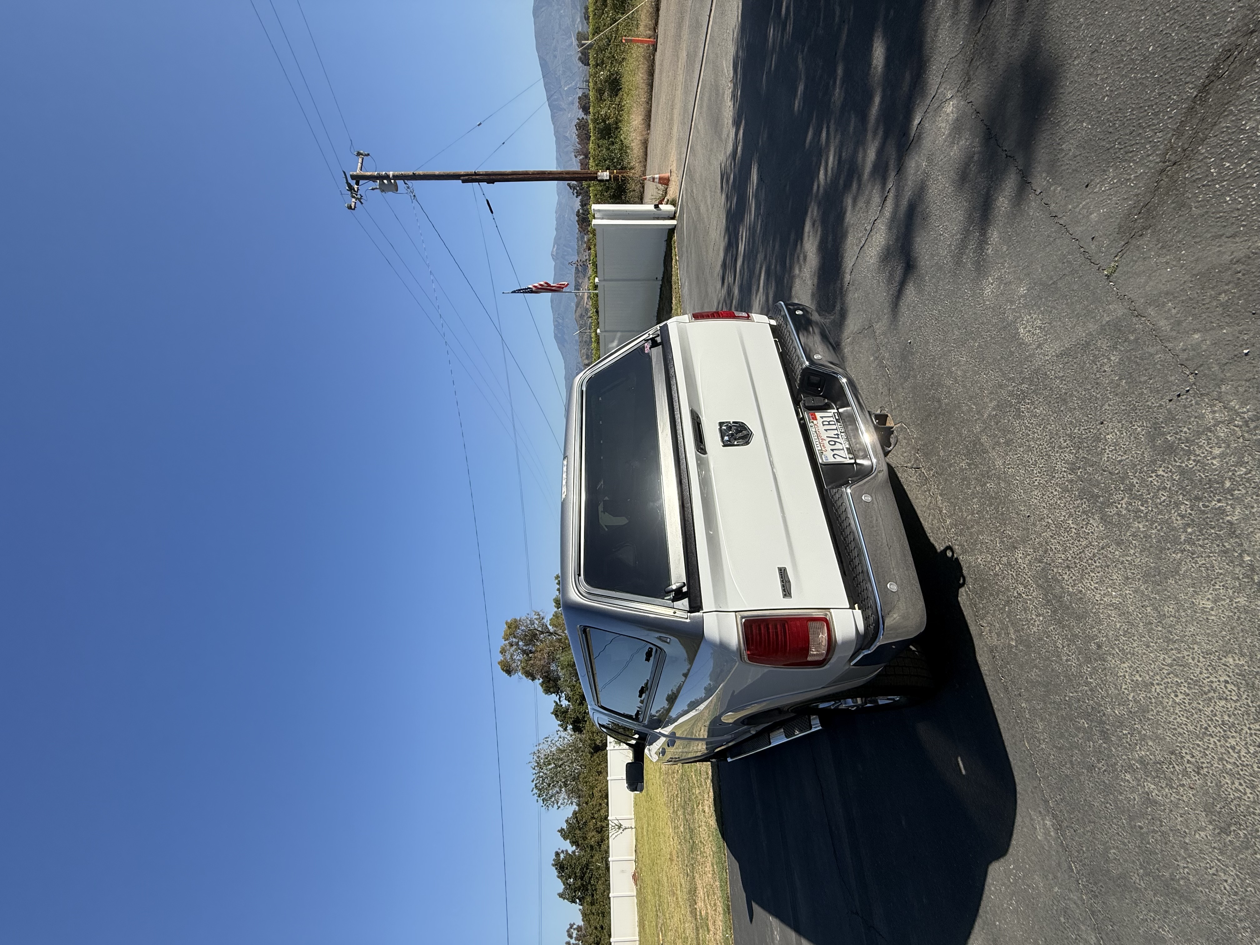Used 2016 RAM 2500 Laramie w/ Convenience Group RWD image 5