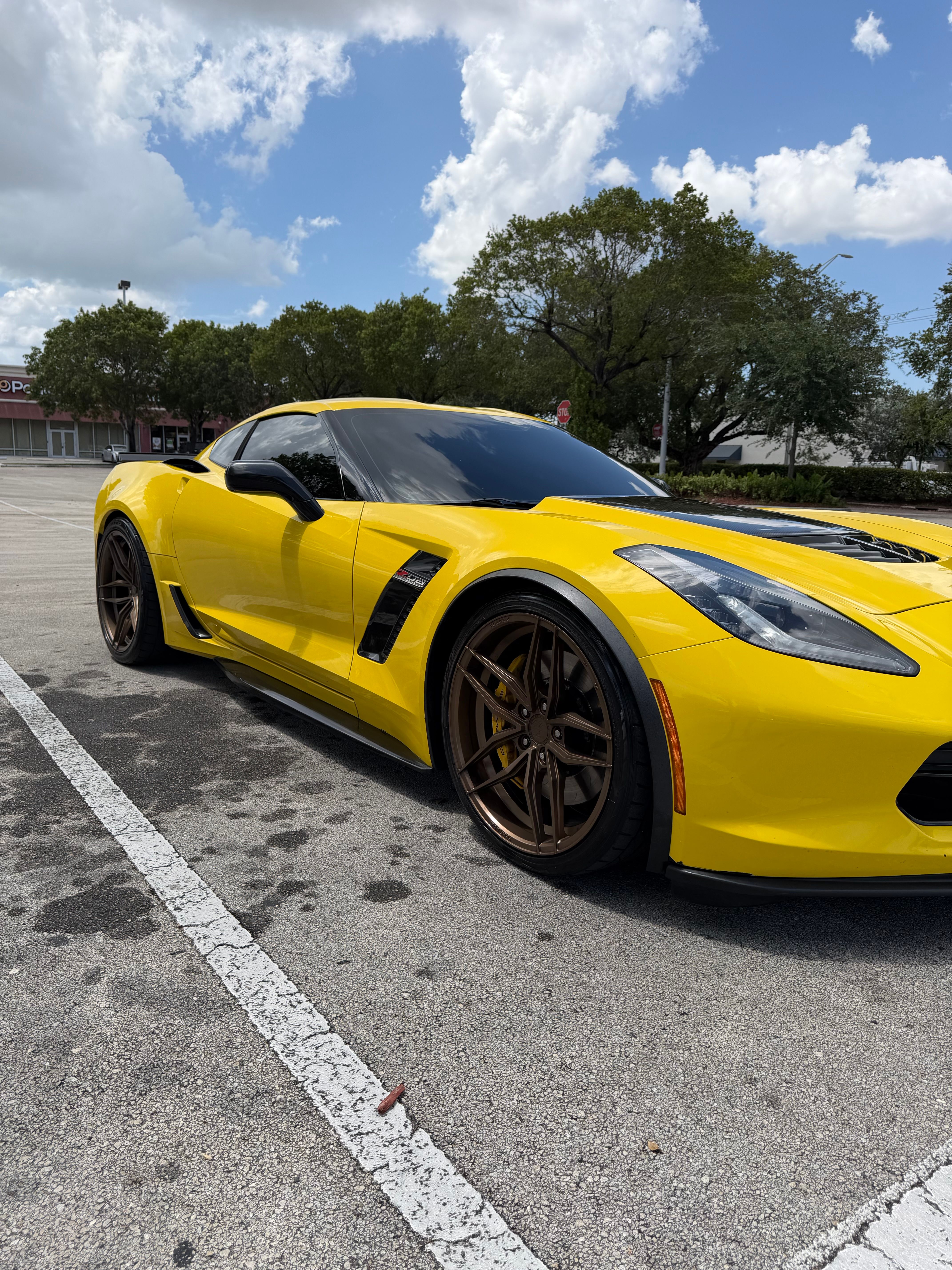 Used 2018 Chevrolet Corvette Z06 w/ Battery Protection Package RWD image 9