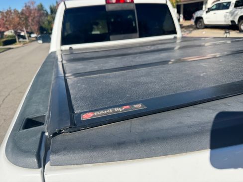 Used 2010 Dodge Ram 2500 Truck SLT w/ Big Horn Regional Pkg image 18