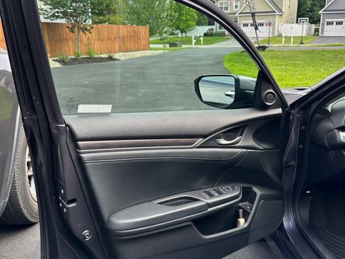 Used 2021 Honda Civic EX-L image 29