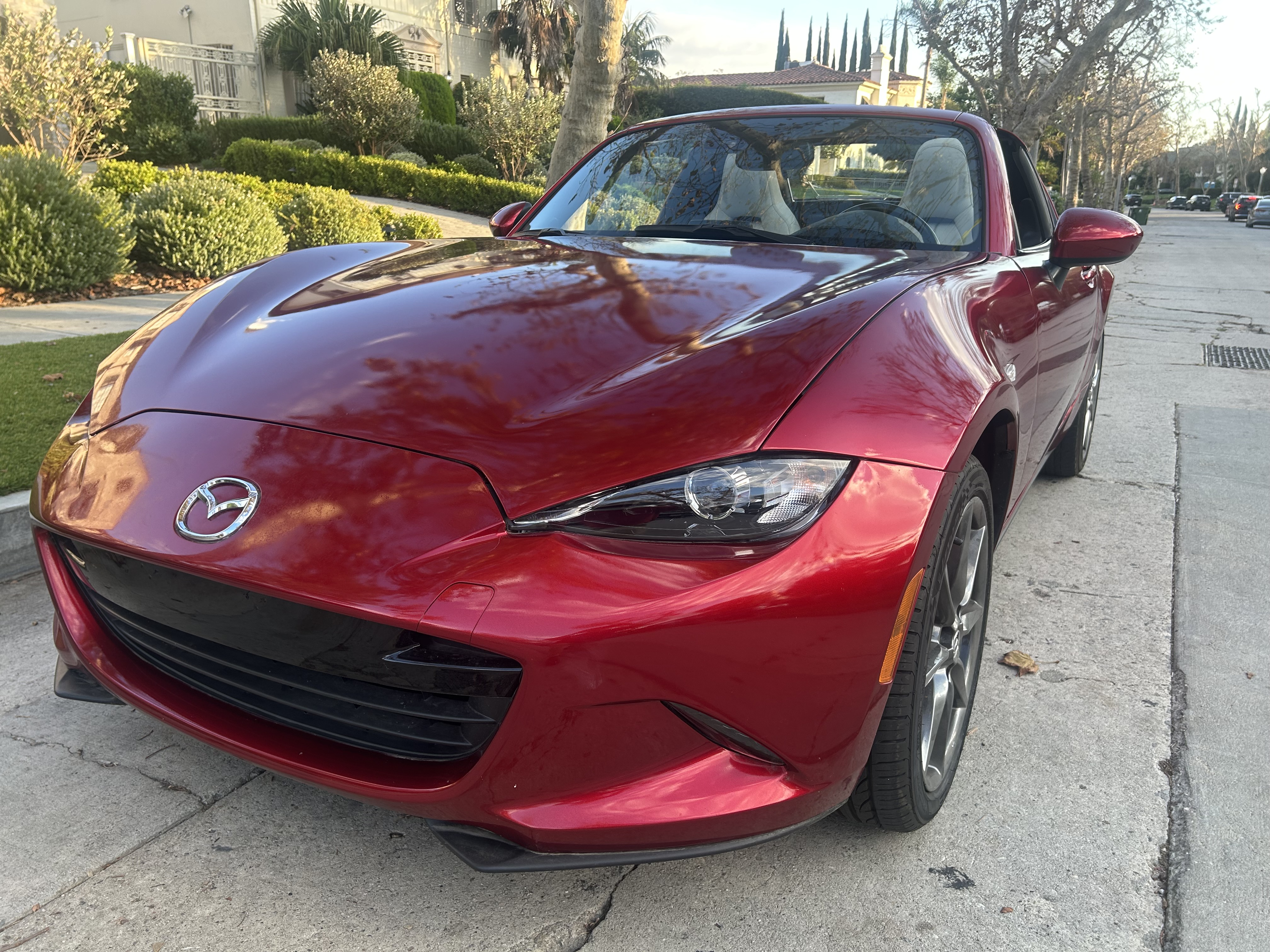 Used 2021 MAZDA MX-5 Miata RF Grand Touring RWD image 1