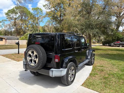Used 2016 Jeep Wrangler Unlimited Sahara w/ Max Tow Package image 5
