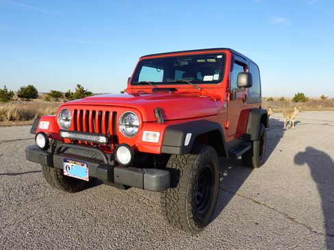 Used 2005 Jeep Wrangler Sport image 2