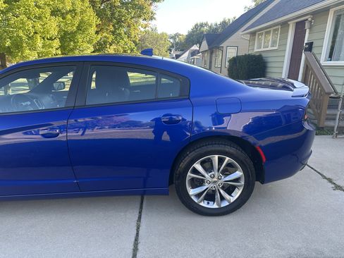 Used 2017 Dodge Charger SXT w/ AWD Plus Group image 8