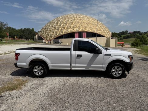 Used 2020 Ford F150 XL w/ Trailer Tow Package RWD image 5