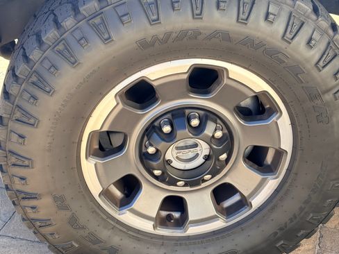 Used 2022 Ford F250 Lariat w/ Lariat Value Package image 18