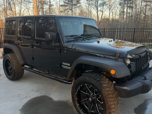 Used 2016 Jeep Wrangler Unlimited Sport w/ Quick Order Package 24S image 6