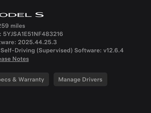 Used 2022 Tesla Model S Standard Range image 25