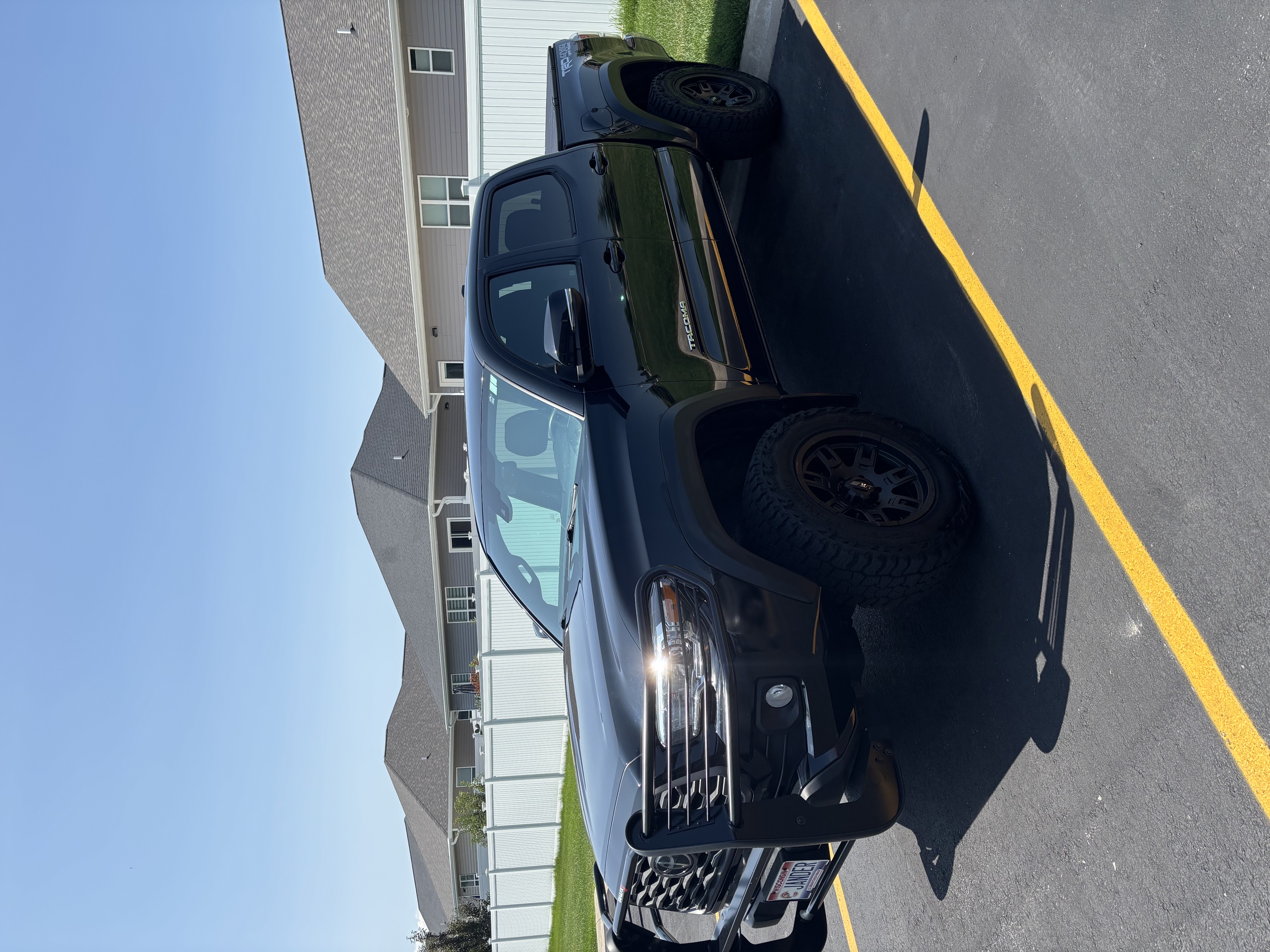 Used 2021 Toyota Tacoma TRD Off-Road AWD/4WD image 5