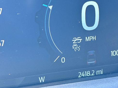 Used 2025 Ford F350 Platinum image 20