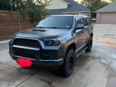 Used 2012 Toyota 4Runner SR5 w/ Premium Pkg w/3rd Row Seat AWD/4WD image 8